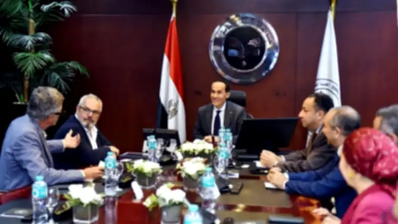 لقاء مع شركة إيطالية لإنشاء مصنعين للملابس الجاهزة في مصر