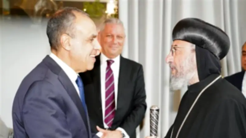 وزير الخارجية يلتقي أسقف الكنيسة القبطية بلندن ويؤكد على الوحدة الوطنية