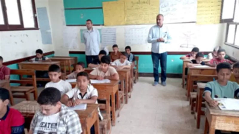 معلم بني سويف المحال للتحقيق يرد على شائعات الإخوان ويكشف الحقيقة
