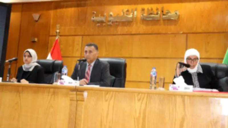محافظ القليوبية يرفع درجة الاستعداد لامتحانات نهاية العام