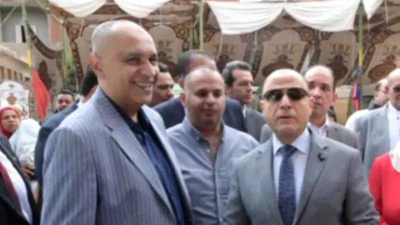 محافظ الغربية يتفقد القافلة الطبية في قرية إبيج ضمن حياة كريمة