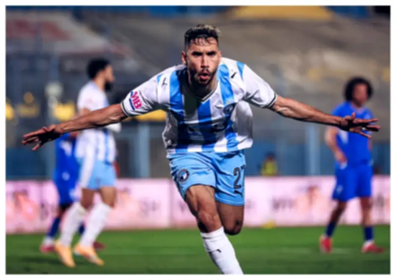 بيراميدز يسحق سموحة بثلاثية نظيفة في الدوري المصري