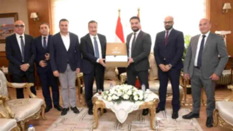 محافظ بورسعيد يبحث مع البنك الزراعي تعزيز التنمية المحلية وتمويل النقل