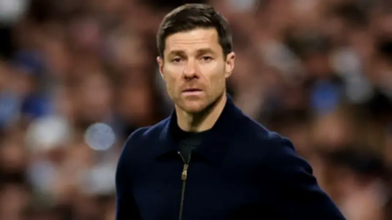 نجم ريال مدريد يتهم تشابي ألونسو بإرهاقه وتسببه في غيابه عن المونديال