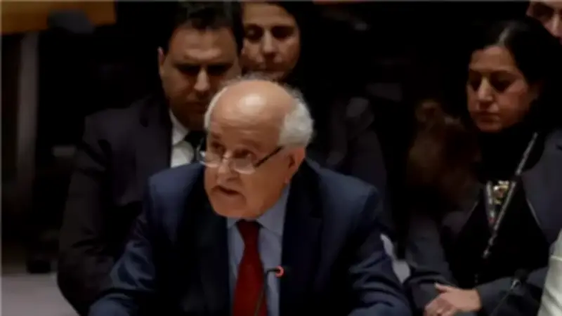 واشنطن تهدد السفير الفلسطيني رياض منصور بسحب التأشيرات حال ترشحه لمنصب أممي