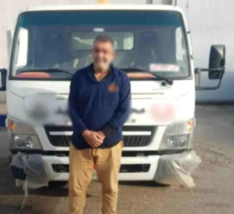 القبض على سائق دهس شابا وهرب بسيارة منتهية الترخيص بالضواحي