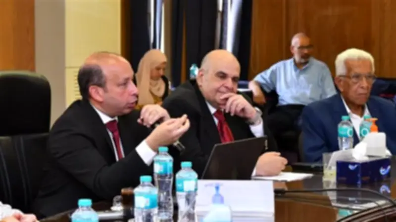 بدء إنشاء أول محطة طاقة شمسية بطب قصر العيني الشهر المقبل