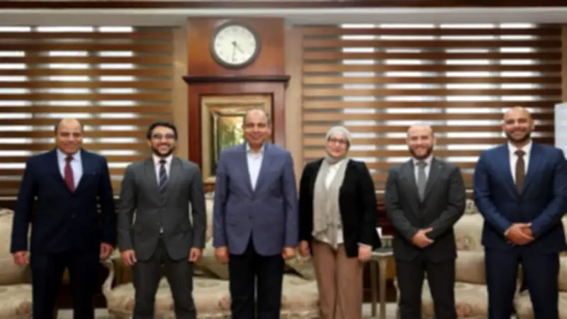 محافظ المنيا يبحث مع شركة نرويجية آليات تنفيذ مشروع وادي الطاقة