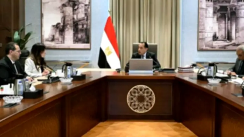 مدبولي: الحكومة تولي أهمية قصوى لمتابعة إجراءات تنظيم السوق العقارية