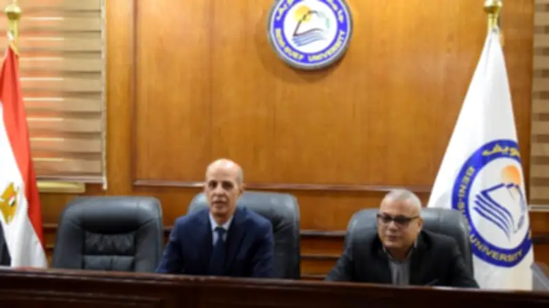 رئيس جامعة بني سويف يبحث استعدادات امتحانات نهاية العام