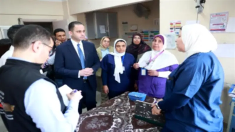 إحالة مديرة المنطقة الطبية بالعامرية ومسؤول الرعاية للتحقيق بعد جولة مفاجئة