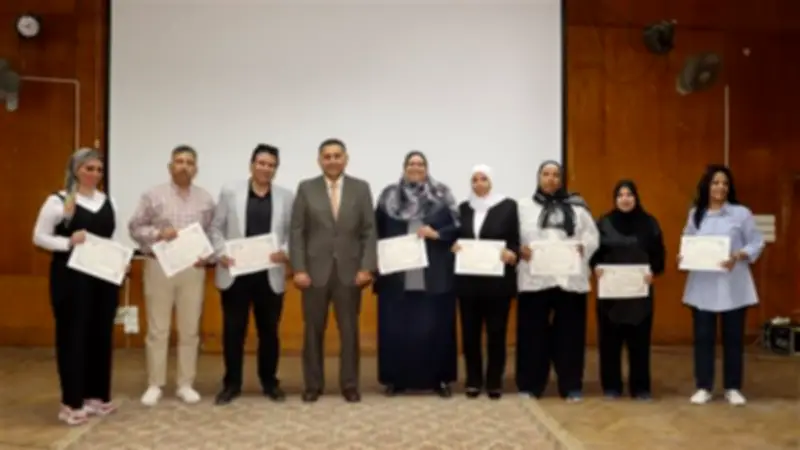 محافظ القليوبية يكرم المتميزين في مبادرة تطوير المخازن ورفع كفاءة العاملين