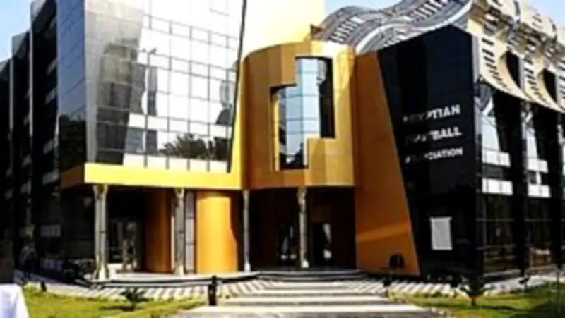 اتحاد الكرة يعتمد لائحة القيد الجديدة للموسم المقبل بخمسة أجانب وحد أقصى للإعارات