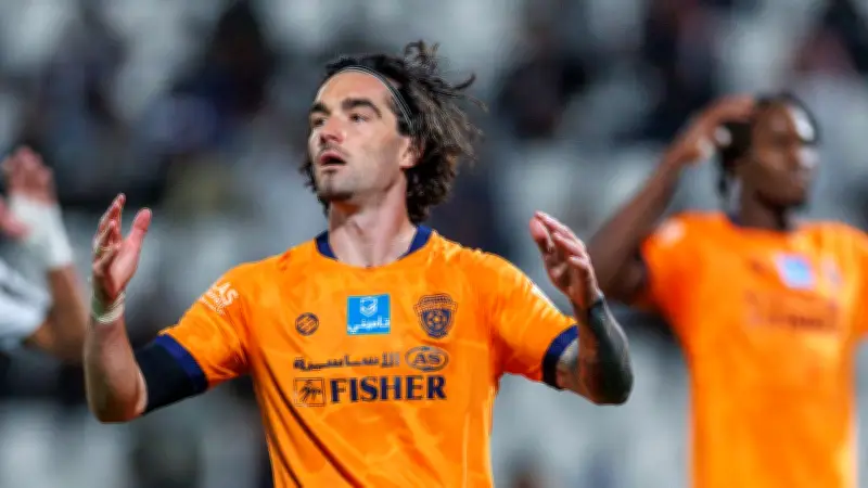 خبير تحكيمي يضع حدًا للجدل حول هدف الفيحاء الملغي أمام الهلال