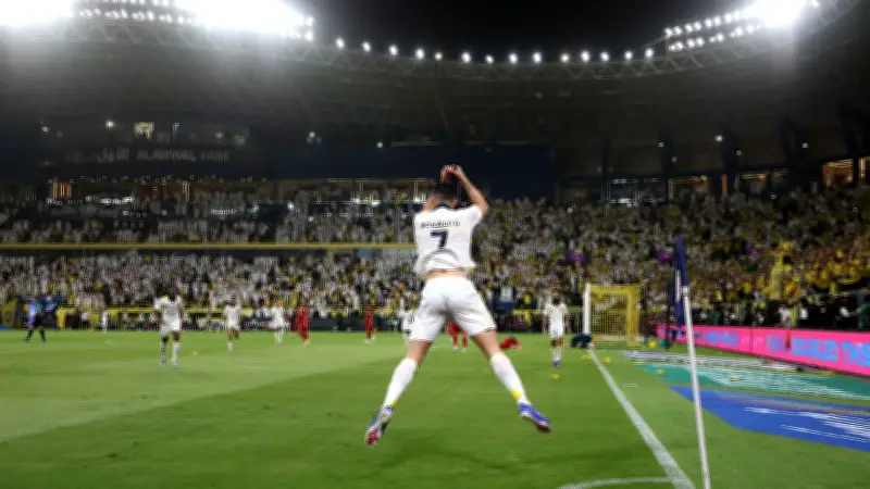 رونالدو يقود النصر للتتويج بلقب دوري روشن بثنائية في شباك ضمك