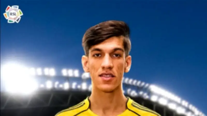 حيدر عبد الكريم أول عراقي يرفع كأس دوري روشن السعودي مع النصر