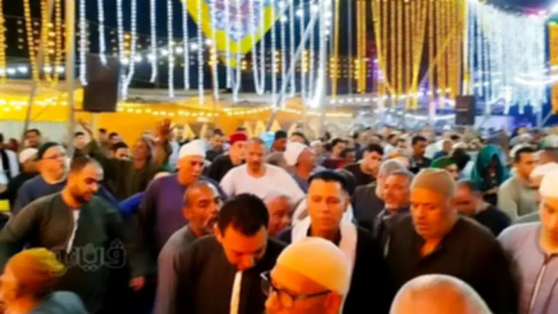 أهالي الغربية يحتفلون بالليلة الختامية لمولد قطب الرجال في كفر كلا الباب