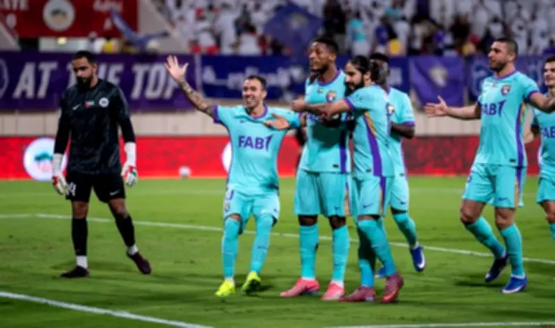 لانس ضد نيس ونهائي كأس رئيس الإمارات: مواعيد أهم مباريات الجمعة والقنوات الناقلة