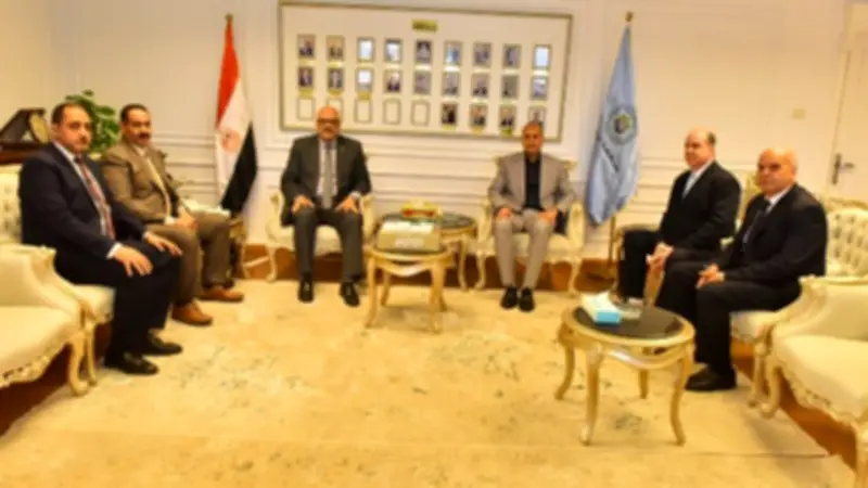محافظ أسيوط يبحث مع البنك الزراعي التعاون في المبادرات المجتمعية