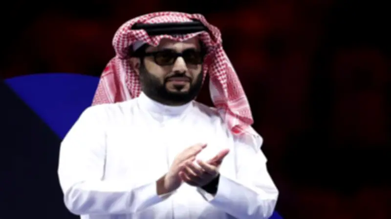 تركي آل الشيخ يشكر السيسي ويؤكد: السبت أعظم حدث ملاكمة في مصر