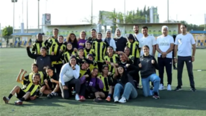 المقاولون العرب يفتح أبوابه مجانا لاكتشاف مواهب الكرة النسائية