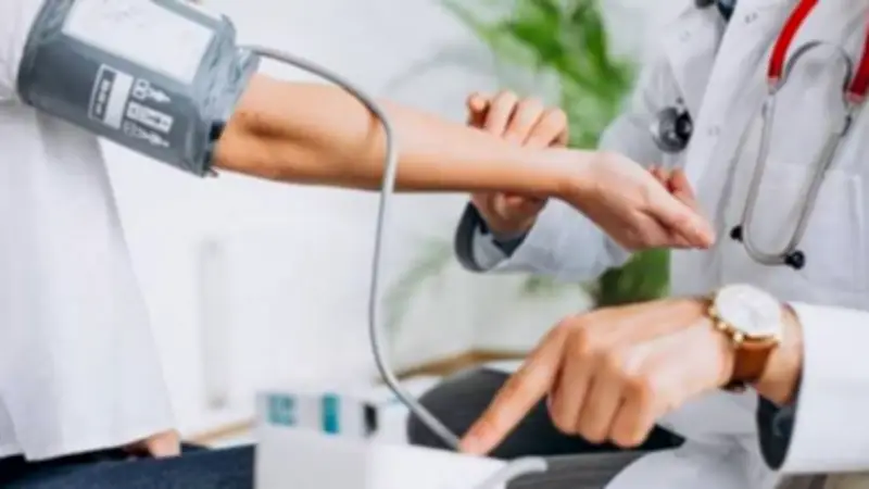 أسباب ارتفاع الكوليسترول ومضاعفاته الخطيرة وأفضل طرق علاجه
