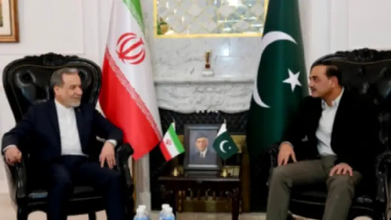 لقاء عاصم وعراقجي في طهران لبحث التصعيد النووي