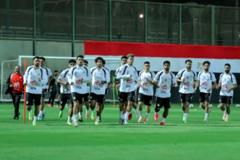 حسام حسن يرفع الحمل البدني قبل وديتي روسيا والبرازيل
