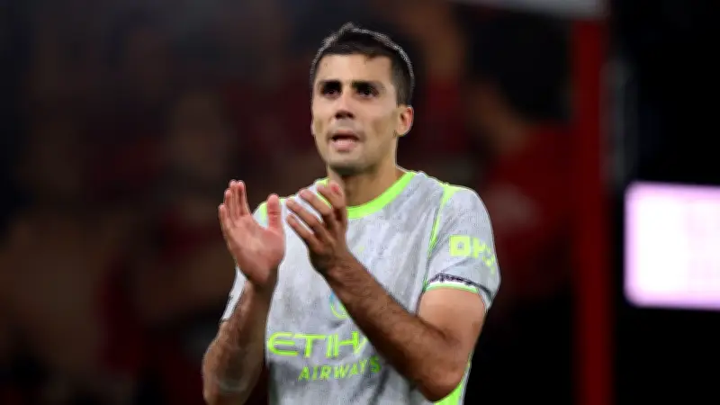 ريال مدريد يحدد ثلاثة شروط لضم رودري من مانشستر سيتي