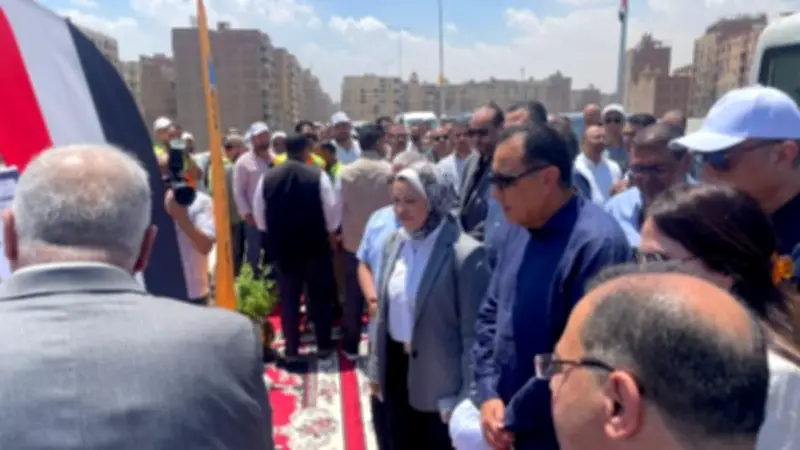 مدبولي يتفقد محور عمر بن العاص والمدرسة اليابانية بالجيزة