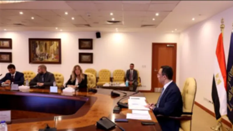 وزير الاتصالات يبحث مع فاوندإيفر العالمية دعم نمو صناعة التعهيد