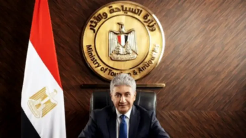 وزير السياحة يشكل لجنة لتنظيم فعاليات كسوف الشمس الكلي بالأقصر