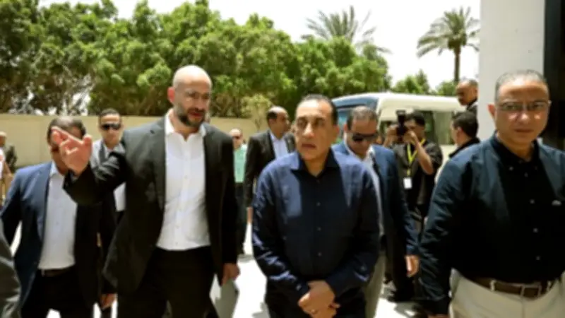مدبولي يلتقي أهالي نزلة السمان لمناقشة تطوير المنطقة