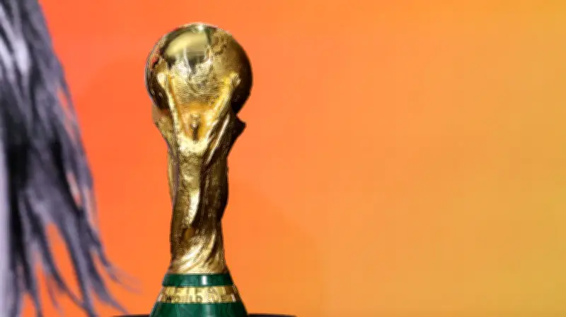 حكاية لا تُصدق.. مدرب ينام خلال نصف نهائي كأس العالم!