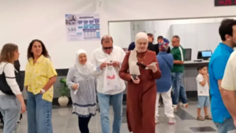 إقبال كبير على مونوريل شرق النيل في أولى رحلاته بالعاصمة الجديدة
