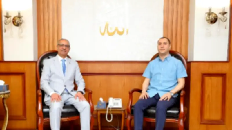 الجراحي يوجه بتسريع تنفيذ المناطق التجارية بكفر الشيخ
