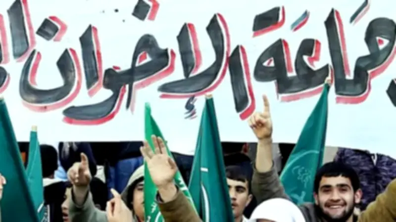 أوروبا تتحرك ضد التغلغل الإخواني.. مفكر سياسي يكشف أسباب التصعيد المرتقب