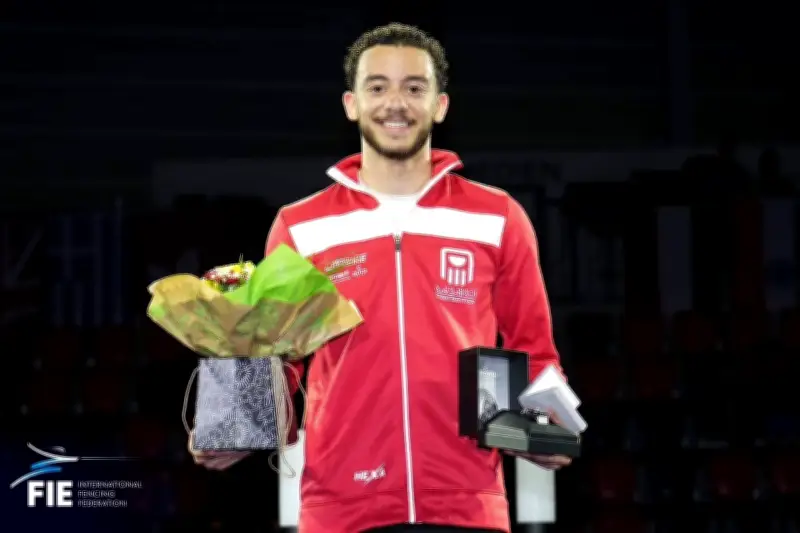وزير الرياضة يهنئ محمد السيد بعد التتويج بذهبية كأس العالم للمبارزة