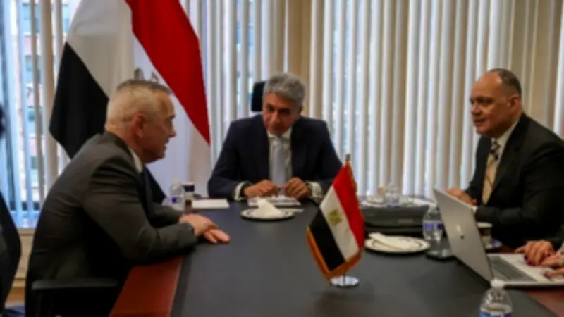 شريف فتحي يبحث مع مساعد مدعي منهاتن تعزيز التعاون لاسترداد الآثار المصرية