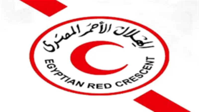 الهلال الأحمر يوزع عبوات لحوم مطهية للأسر المتعففة وغزة في عيد الأضحى