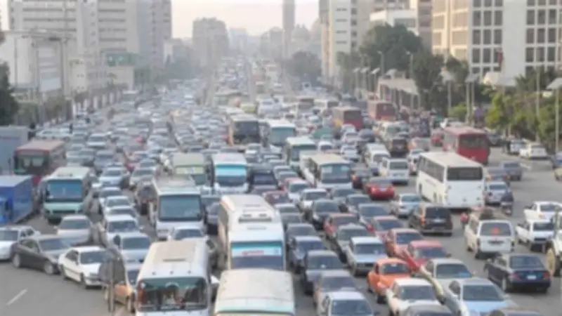 كثافات مرورية متحركة بمحاور القاهرة والجيزة والقليوبية صباح الأحد