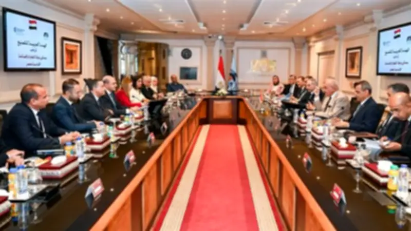 العربية للتصنيع تبحث تعزيز الشراكة مع الغرفة الفرنسية وتوطين التكنولوجيا