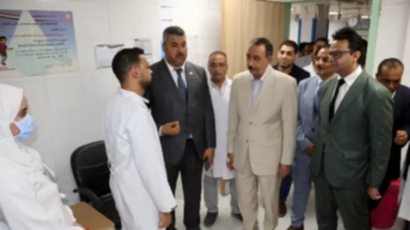 محافظ سوهاج يتفقد مستشفى دار السلام لمتابعة الخدمات الطبية قبل العيد