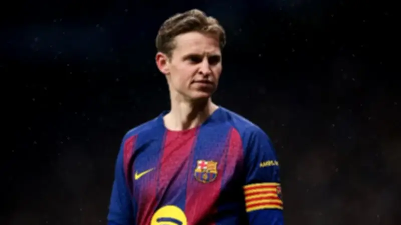 دي يونج: طموحات برشلونة لا تتوقف بعد التتويج بالدوري والسوبر