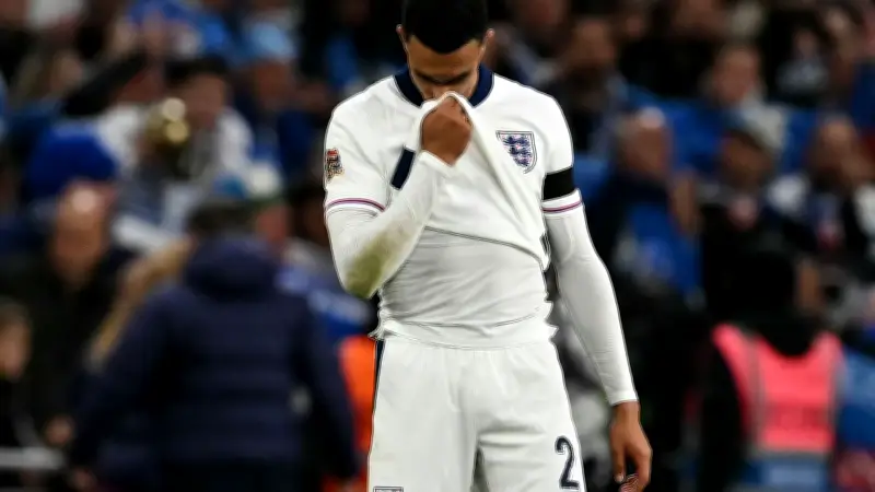 أرنولد يكسر صمته بعد استبعاده من المونديال ويعد جماهير ريال مدريد بالألقاب