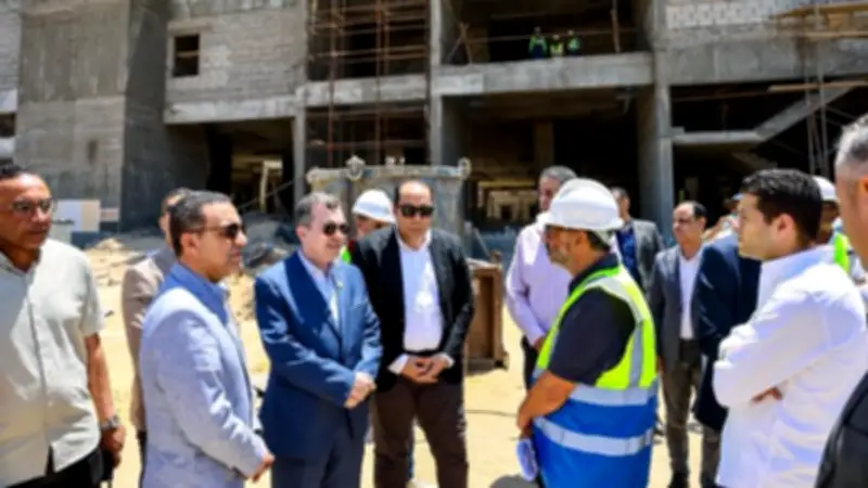 وزير التخطيط ومحافظ المنوفية يتفقدان مشروعات حياة كريمة بالصحة والمياه