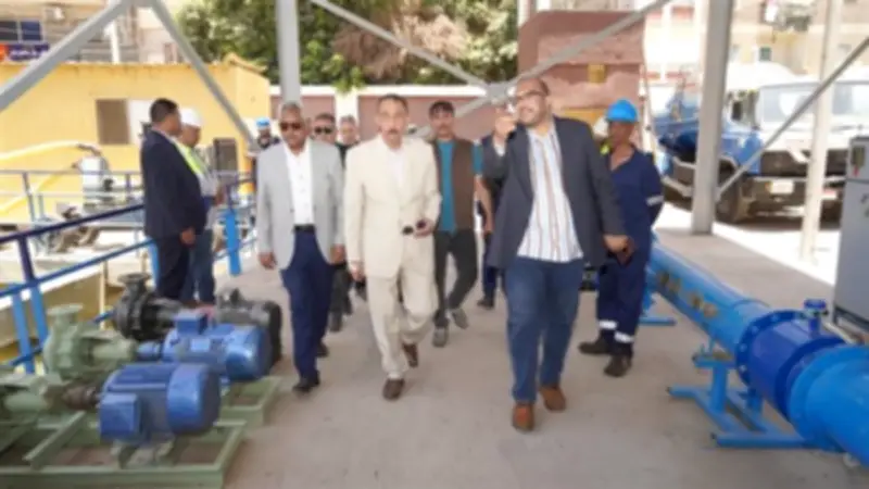 محافظ سوهاج يتفقد محطة المياه ويوجه برفع الجاهزية لاستقبال عيد الأضحى
