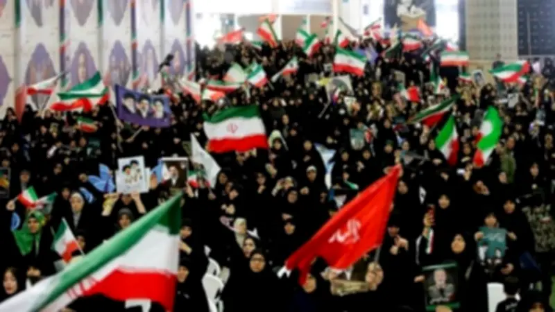 طهران تقيم مراسم تأبين لضحايا الهجمات الأمريكية والإسرائيلية