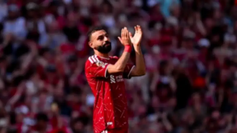 محمد صلاح يودع جماهير ليفربول في مشهد مؤثر بأنفيلد