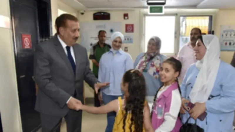 محافظ بورسعيد يقرر صرف مكافأة للعاملين بوحدة طب العرب تقديراً لجهودهم